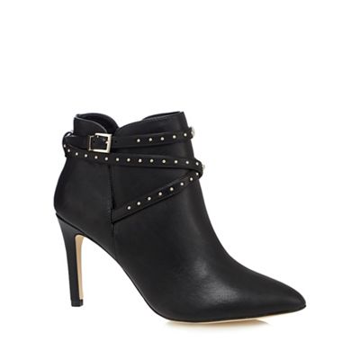 Black 'Devia' high pointed boots